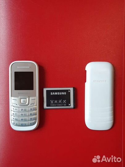 Телефон Samsung gt-e1200m