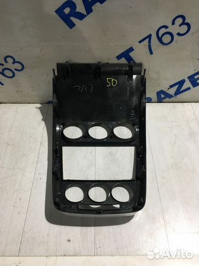 Рамка магнитолы mazda CX-7 2.3 ат