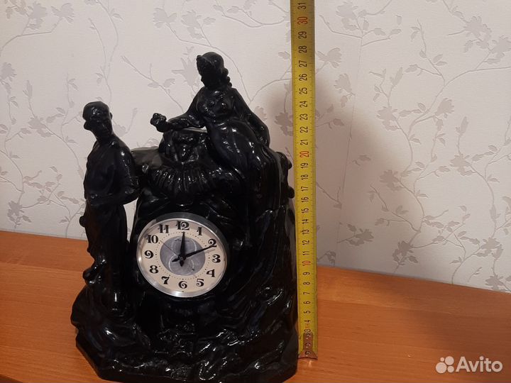 Часы молния настольные