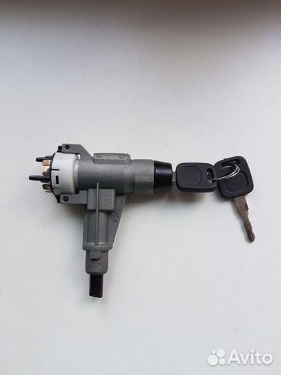 Замок руля на Ауди 100 44кузов