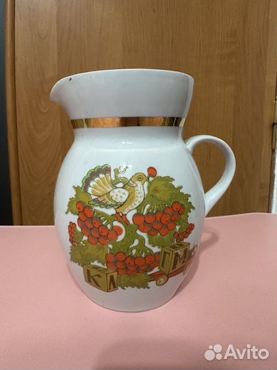 Кувшин молочник