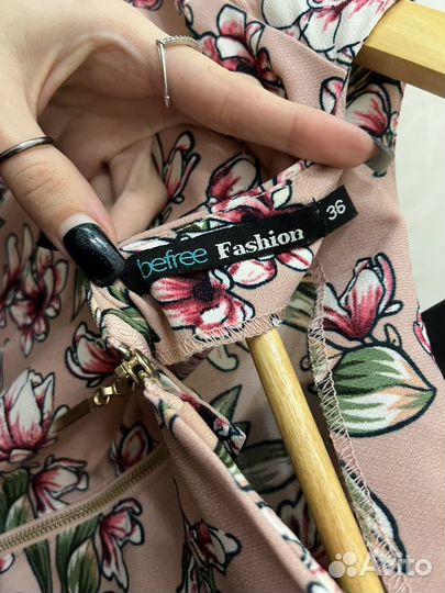 Платье женское