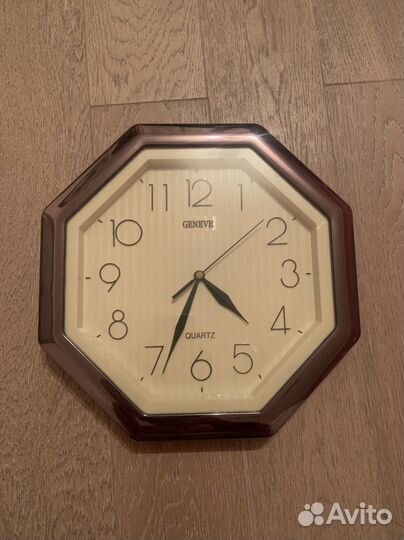 Часы настенные