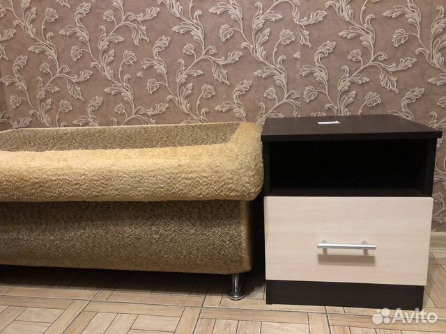 Тумба прикроватная и диванчик кухонный б/у