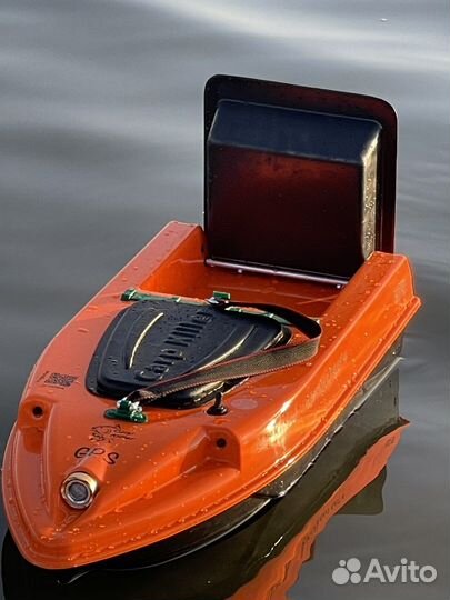 Прикормочный кораблик с Автопилотом GPS