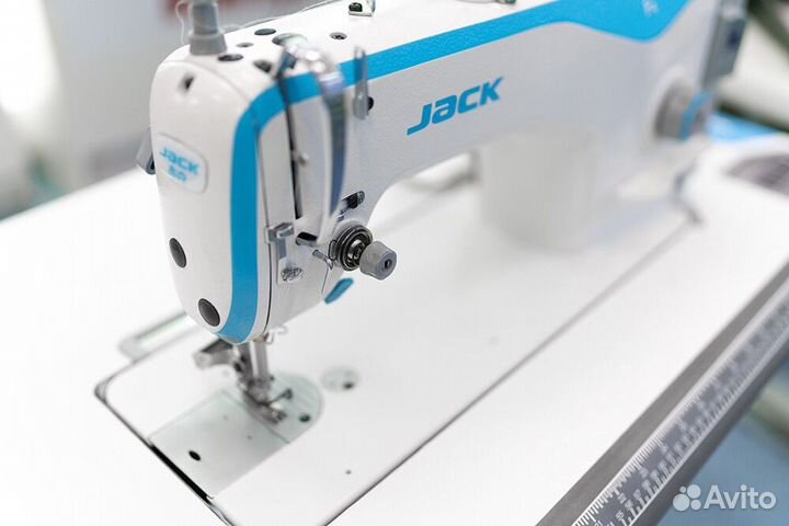Прямострочная промышленная машина jack F4