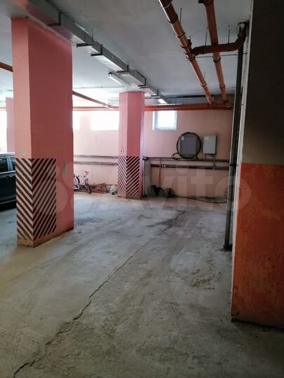 Машиноместо, 18 м²