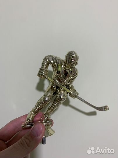 Хоккей статуэтка