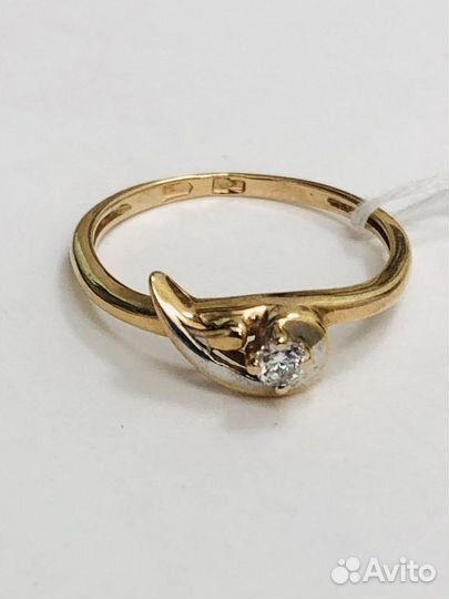 Золотое кольцо с бриллиантом