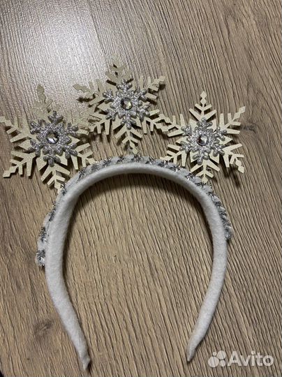 Ободок снежинки