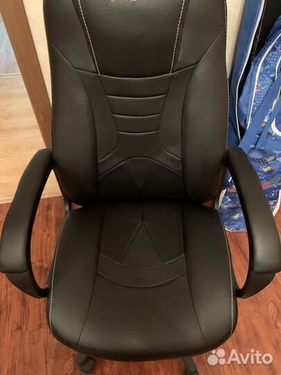 Кресло игровое Zombie 8