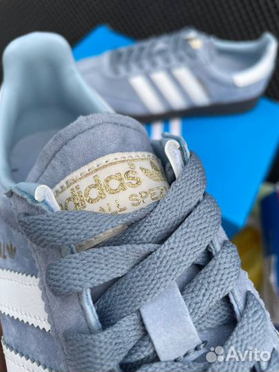 Кроссовки adidas spezial