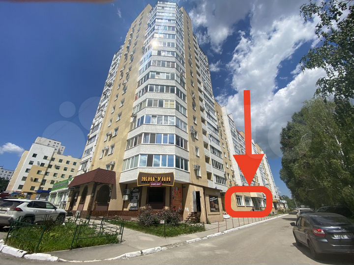 200 м², рядом вкусно и точка