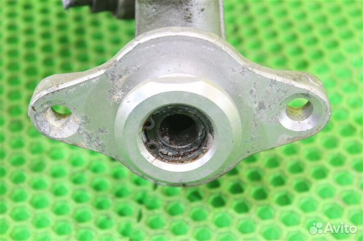 Главный тормозной цилиндр Toyota Corolla AE110