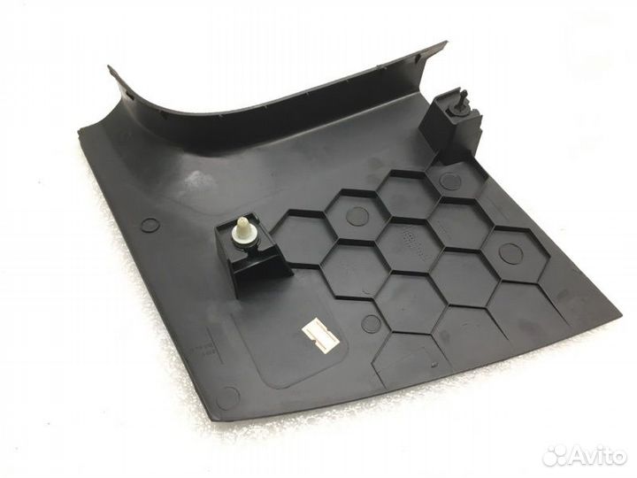 Обшивка стойки правая Volkswagen Polo седан 1.6