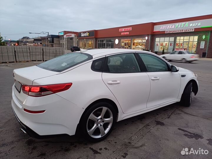Kia Optima 2.0 AT, 2018, 200 000 км