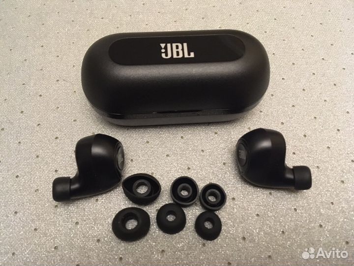 Беспроводные наушники / гарнитура JBL t100tws