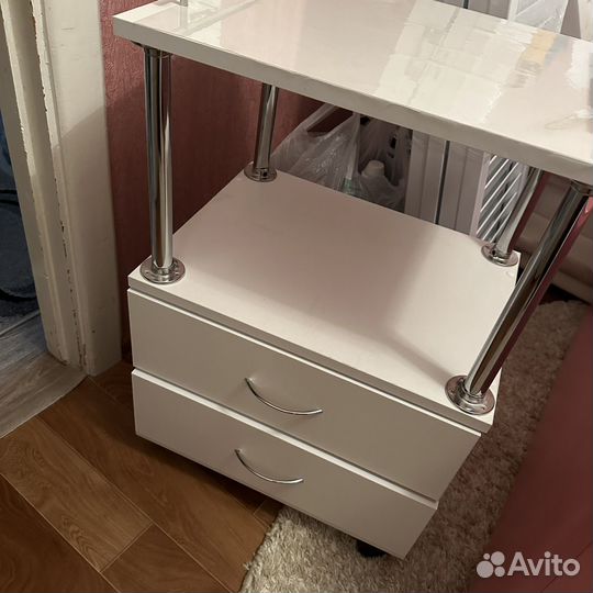 Тумба тележка для косметолога