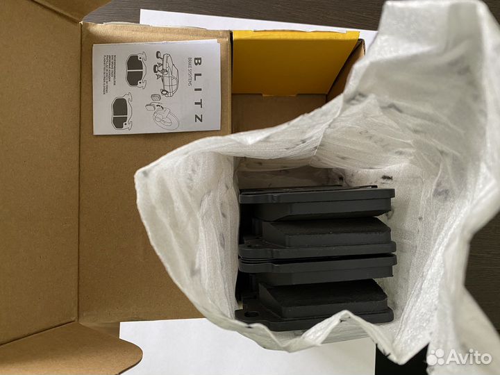 Тормозные колодки передние новые Blitz на Audi Q5