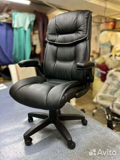 Компьютерное кресло