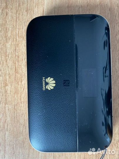 Wi-Fi роутер huawei E5885, черный/золотистый