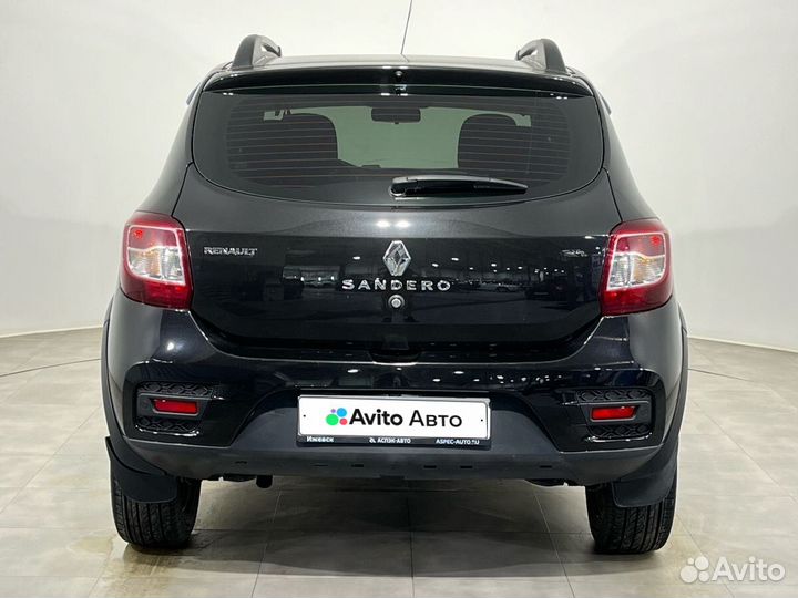 Renault Sandero Stepway 1.6 AT, 2018, 101 000 км