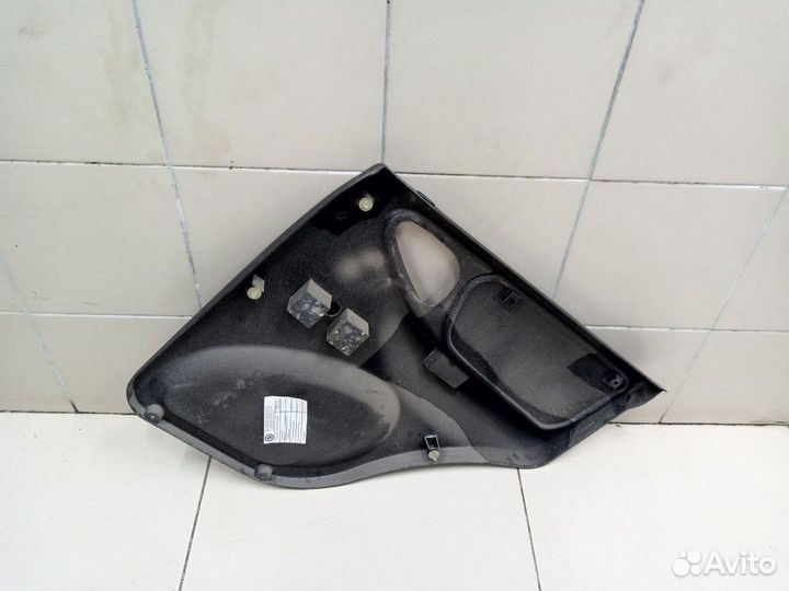 Обшивка двери задняя левая Chevrolet Niva