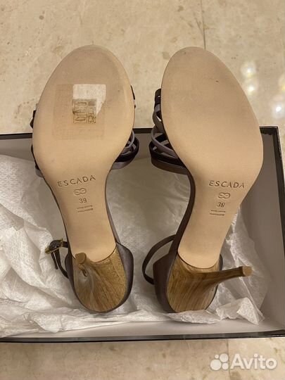 Escada босоножки
