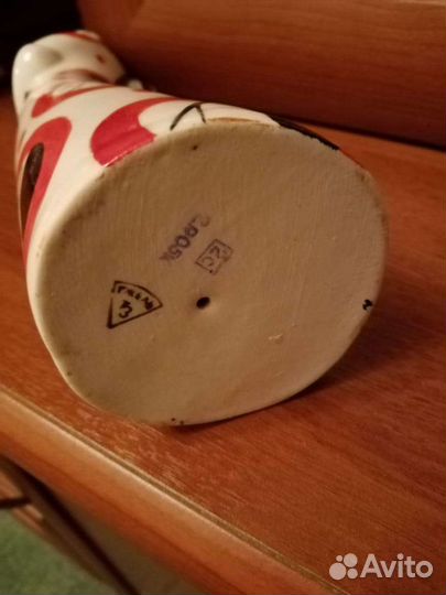 Статуэтка фарфор