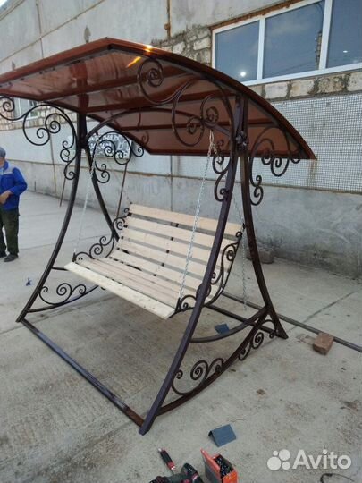 Садовые качели