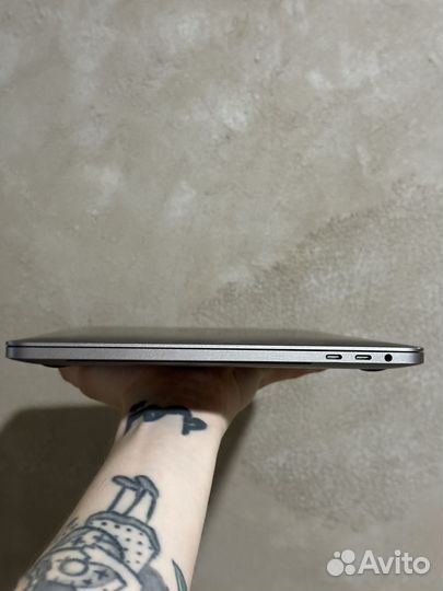 MacBook Pro 13 i5 16/512