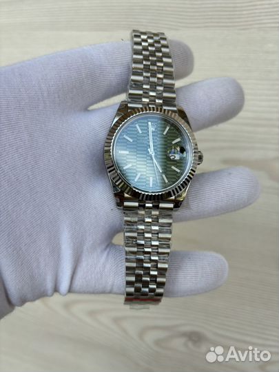 Rolex Datejust mint green dial 41 mm