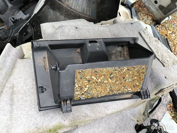 Mazda 6 II GH бардачок левый руль