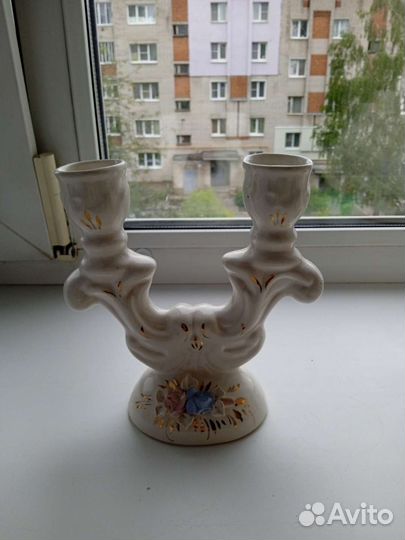 Фарфоровый подсвечник