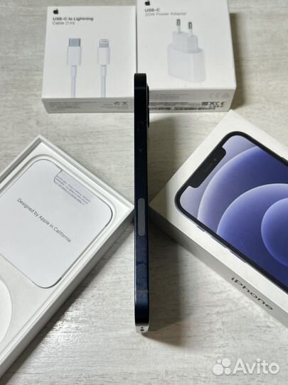 iPhone 12, 64 ГБ