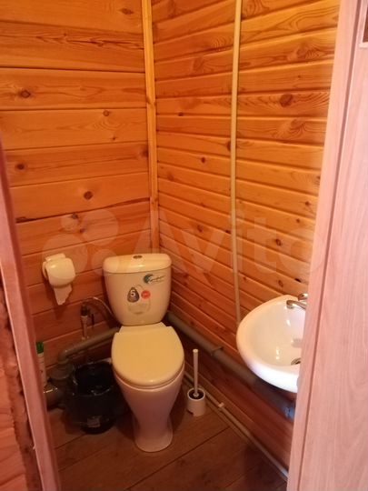 Комната 20 м² в > 9-к., 1/2 эт.