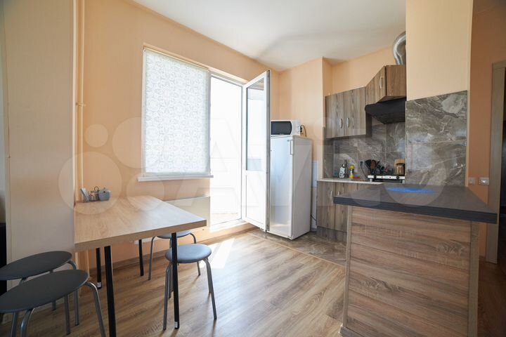 2-к. квартира, 80 м², 12/14 эт.