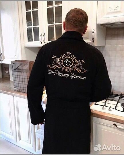 Халат с вышивкой