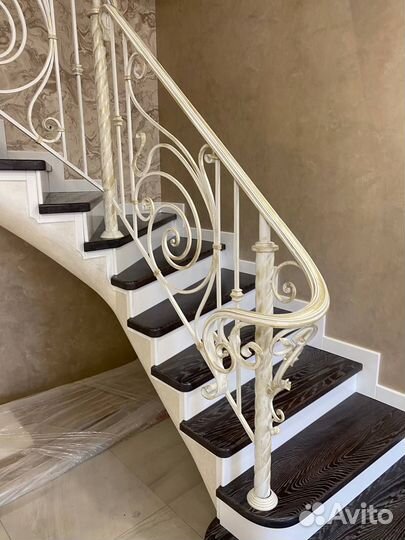 Кованые перила для лестниц