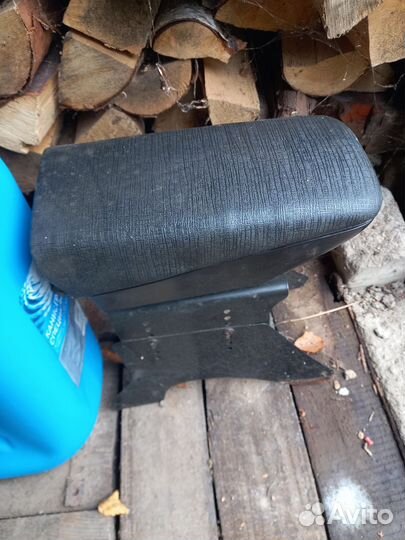 Подлокотник на ваз 2107