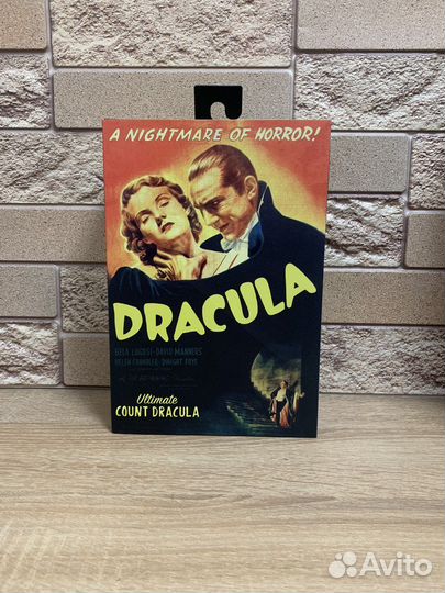 Фигрука Дракула Черно-белый