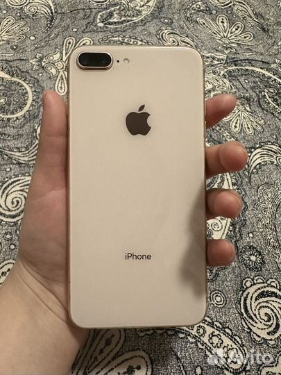 iPhone 8 Plus, 64 ГБ