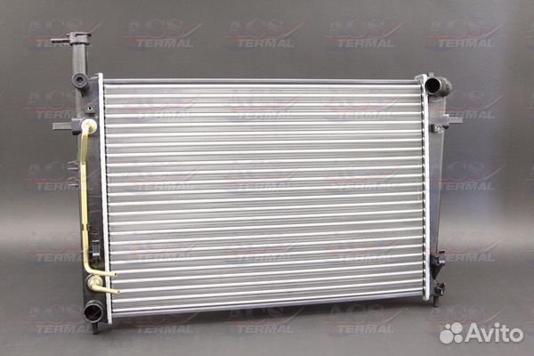 Радиатор охлаждения Хендай Туксон 2.0-2.7 05-10