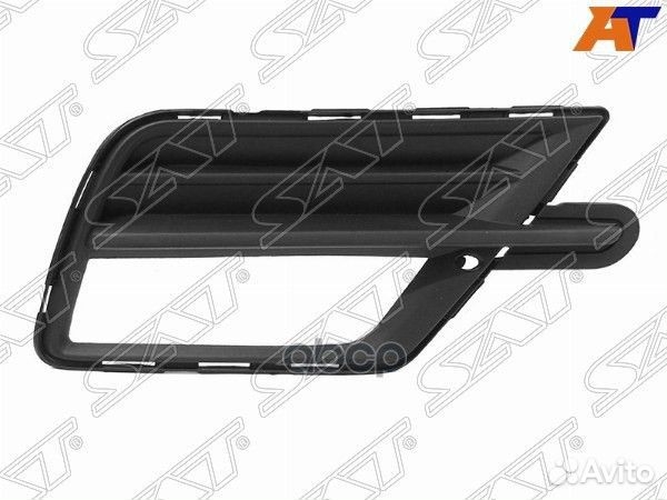 Оправа птф Volkswagen Caddy 15-20 (Справа)