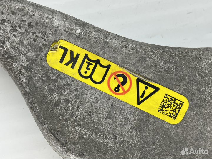 Продольный рычаг передний левый BMW F13