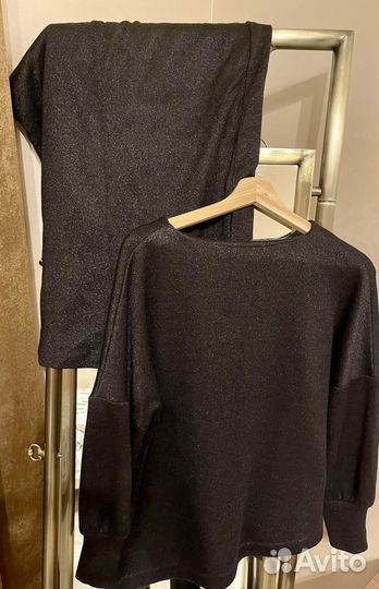 Костюм трикотаж с юбкой и свитером