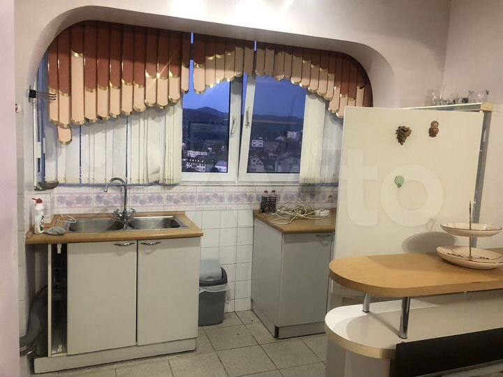 4-к. квартира, 70,9 м², 8/10 эт.