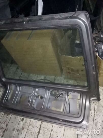 Крышка багажника Опель Кадет хечбек