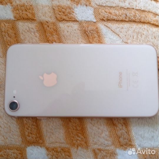 Телефон iPhone 8 64 gb