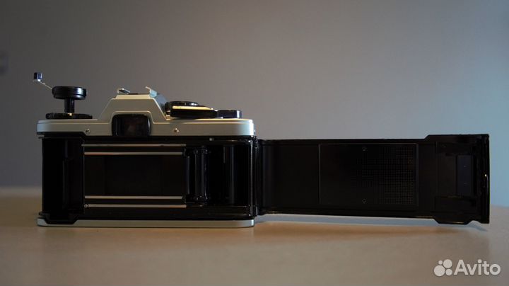 Пленочная камера Olympus OM10 + Zuiko 75-150mm f/4